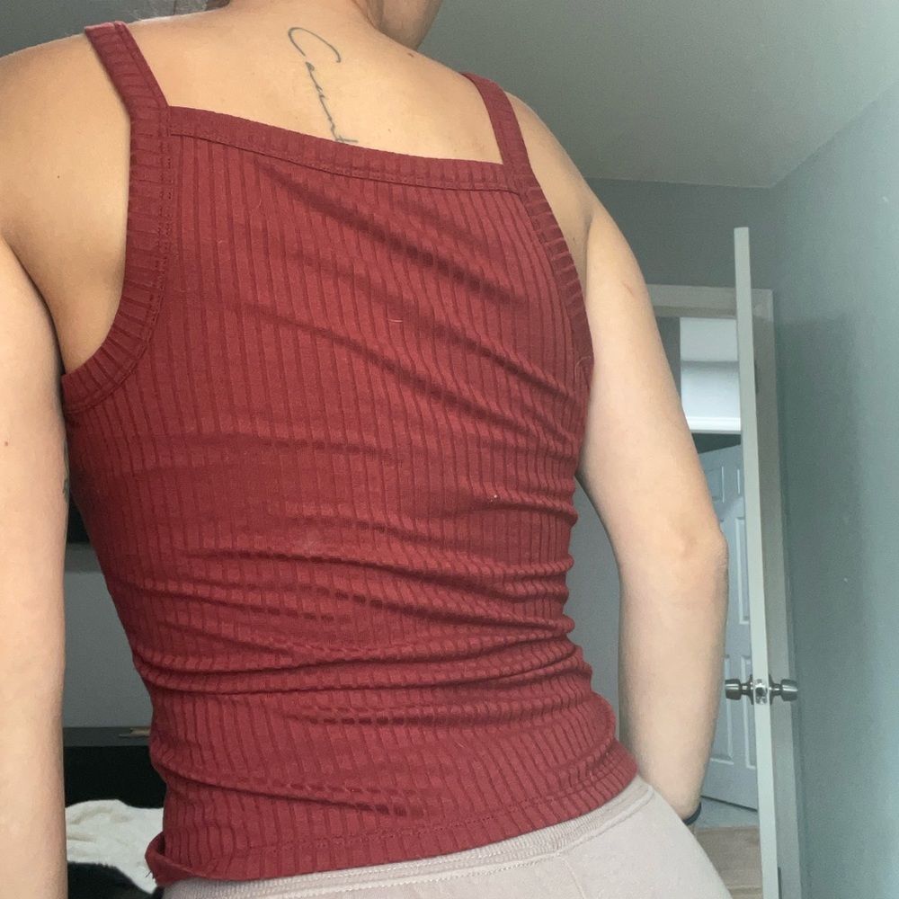 Red Ribbed Crop Top - Picture 2 of 4